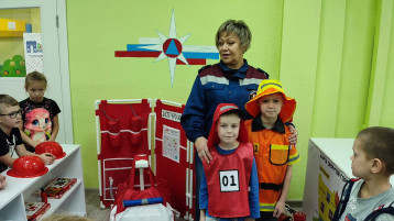 Безопасность детства Безопасность детства.